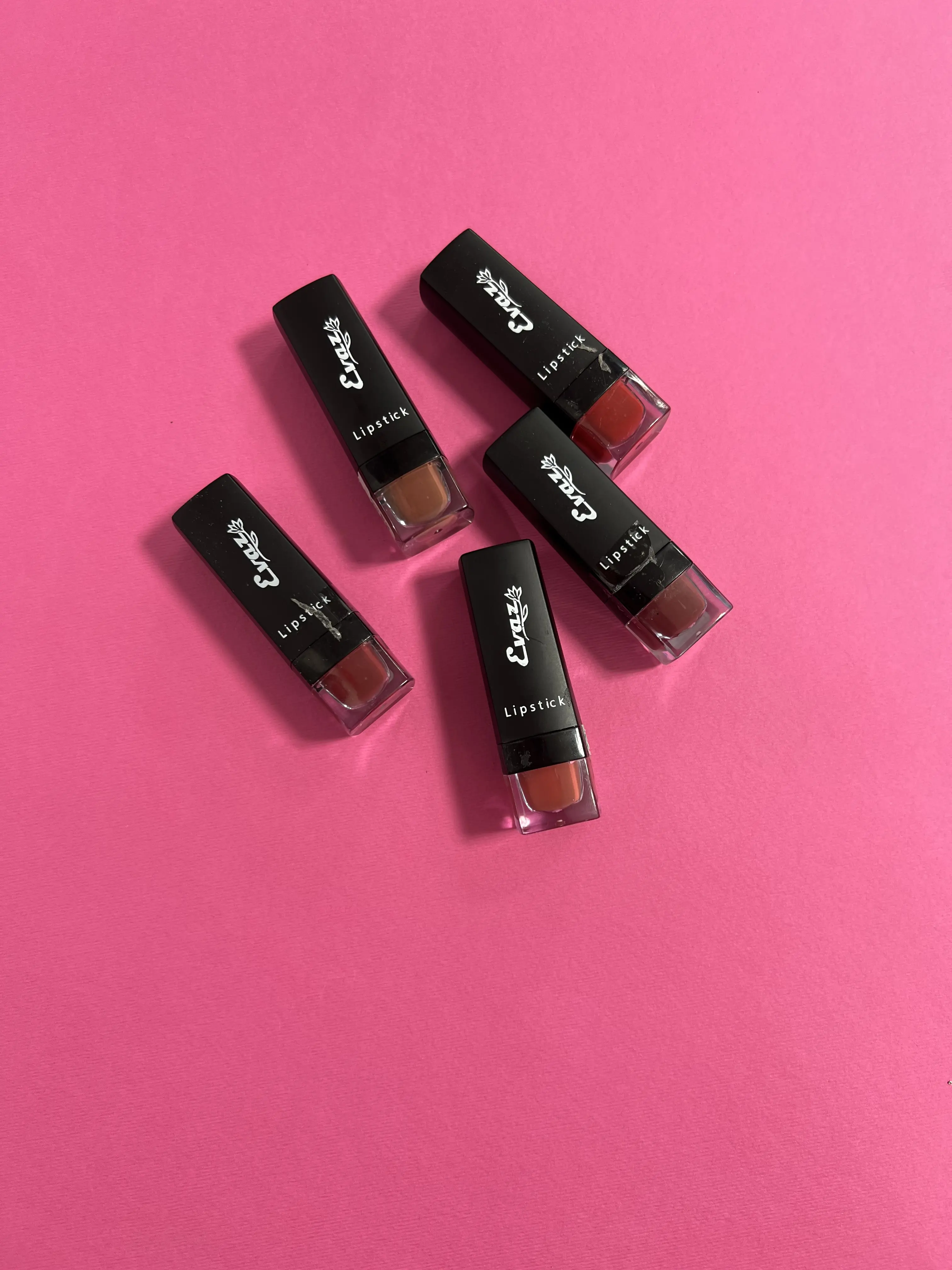 رژ لب جامد ایواز مشکی